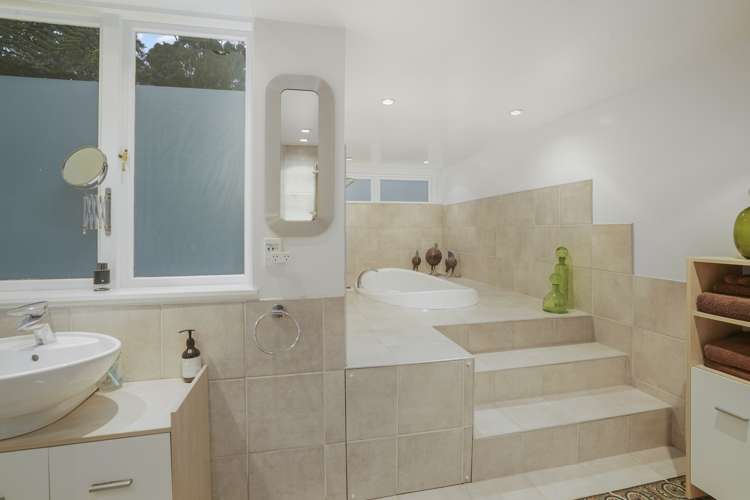 18 Hollywood Avenue Titirangi_18