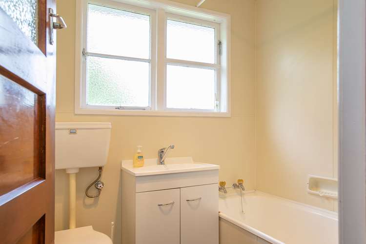 3 Papawai Road Greytown_21