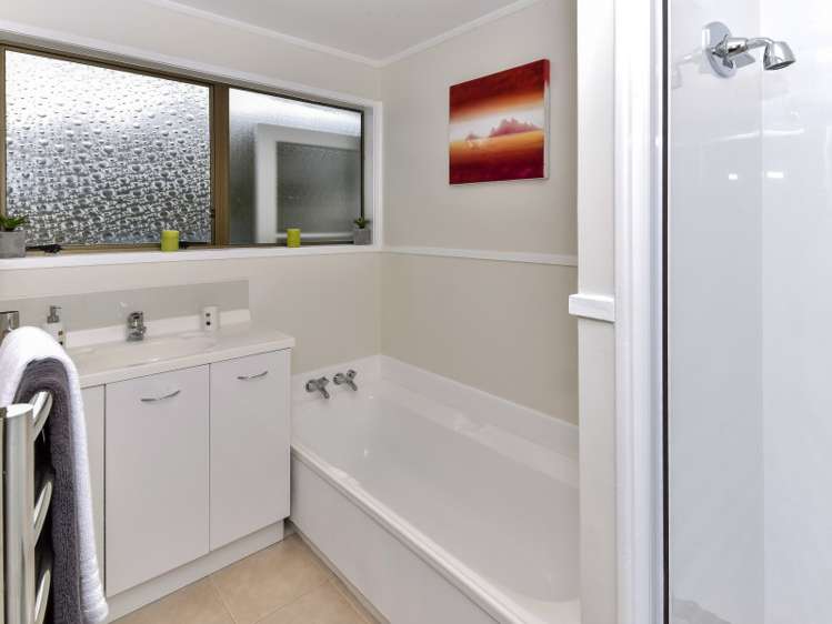 27 Aronia Way Goodwood Heights_11