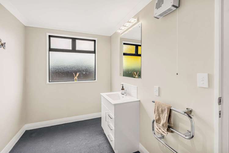 3 Robina Place Gore_30