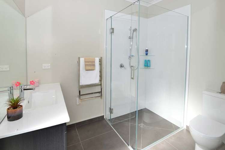 17 Woodridge Drive Stanmore Bay_11