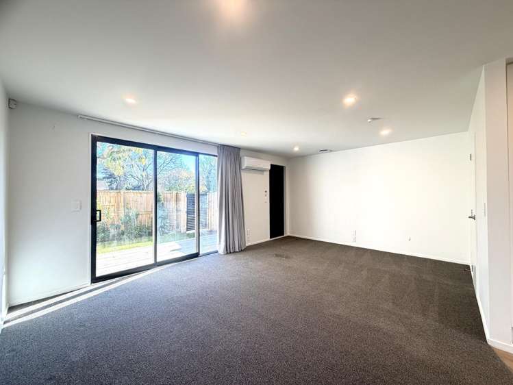 2/7 Hume Street Sydenham_7