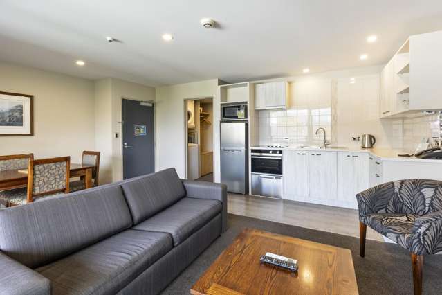 411/7 Adelaide Street Queenstown_4