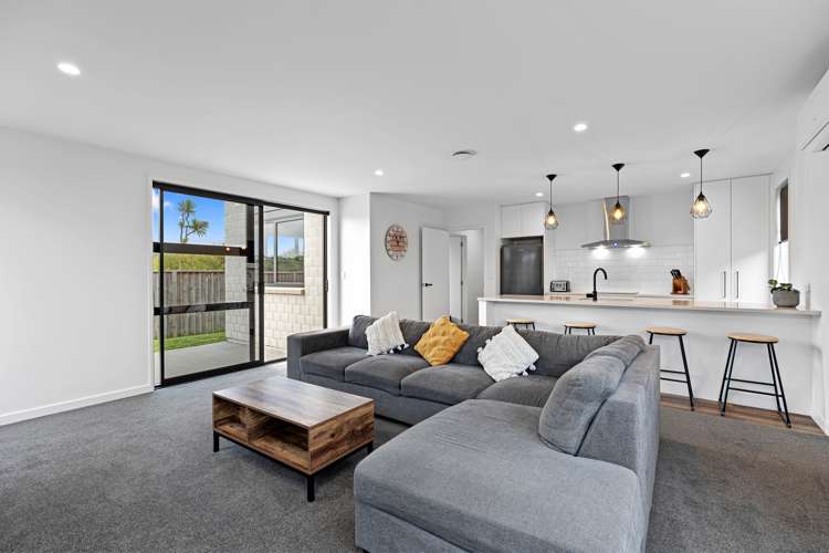 7 Repo Lane Poike_10