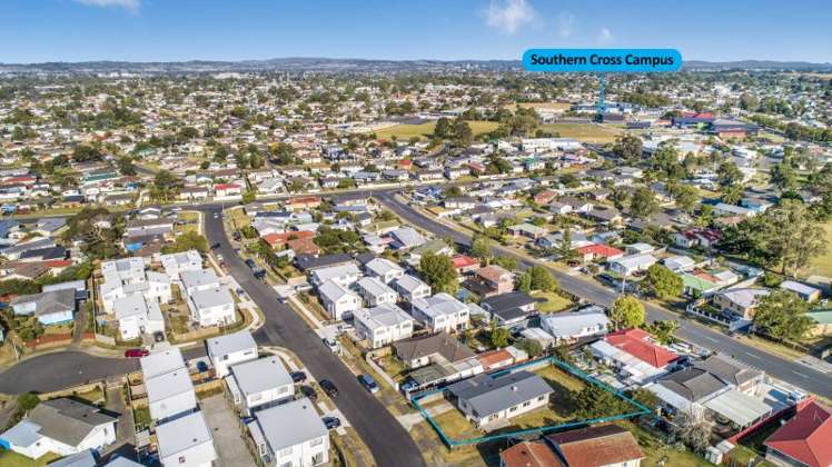 22 Cottingham Crescent Mangere East_16