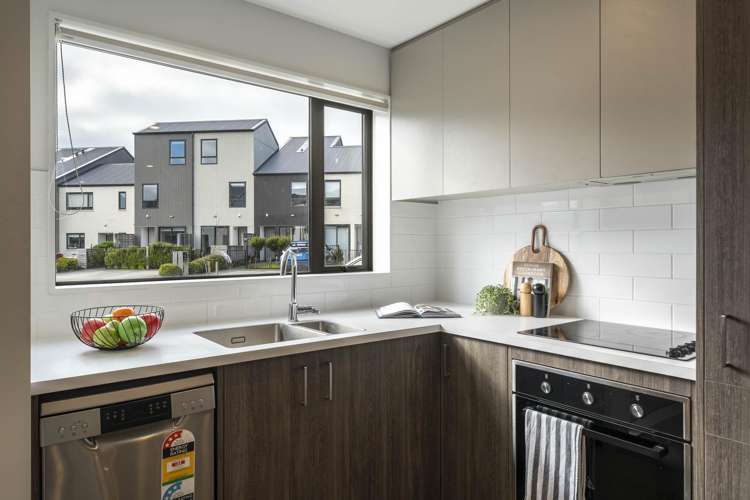 8/170 Fraser Avenue Johnsonville_2