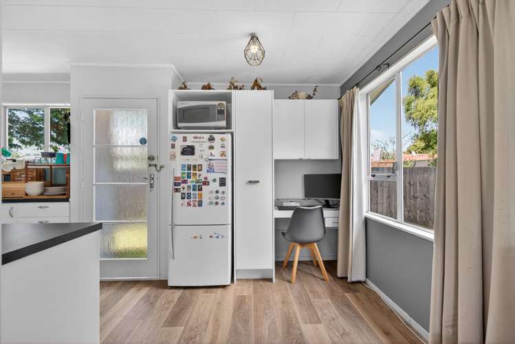 1/50 Hartford Crescent Totara Park_11