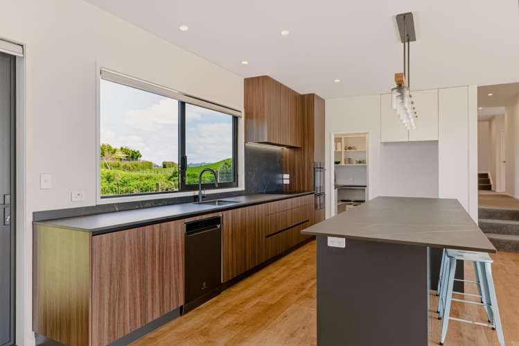 90 King Road_4