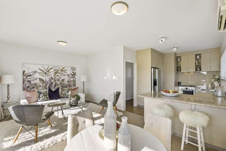 41 Seymour Road Mellons Bay_9