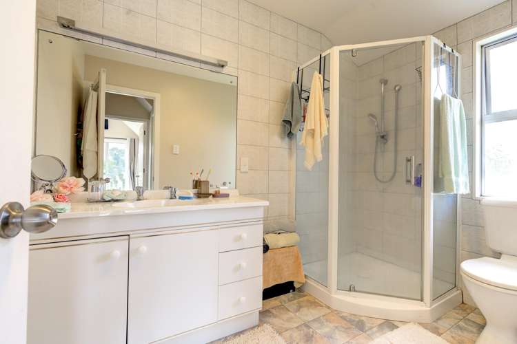 31 Splitt Avenue Glenview_15