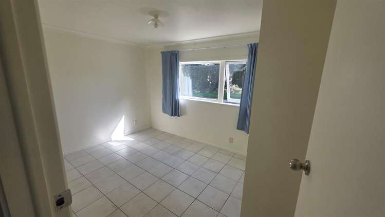 Graham Avenue Te Atatu Peninsula_5