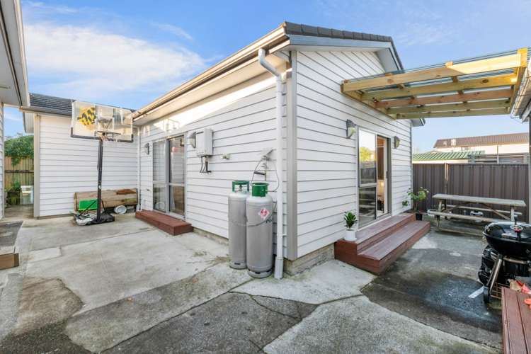 16 Farnborough Crescent Mangere_2