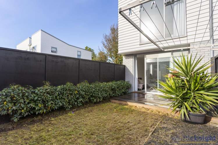 4/113 Huxley Street_0