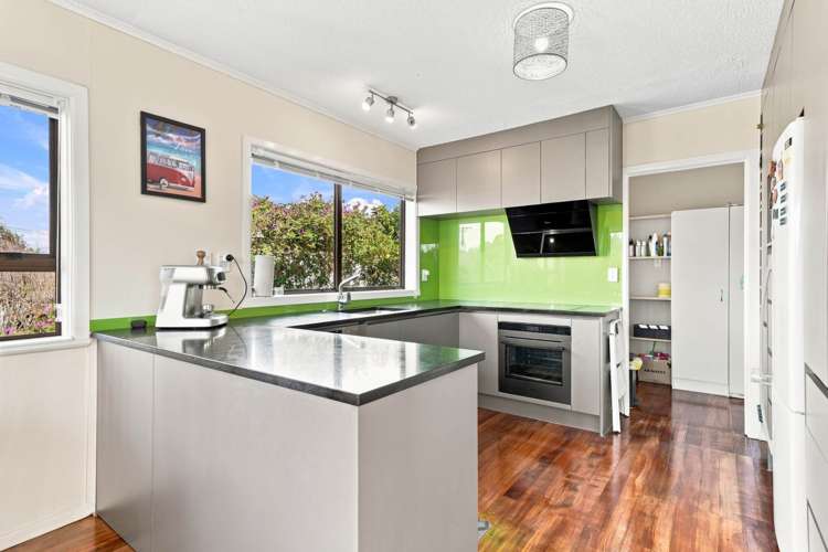 18 Lipscombe Avenue Papatoetoe_4