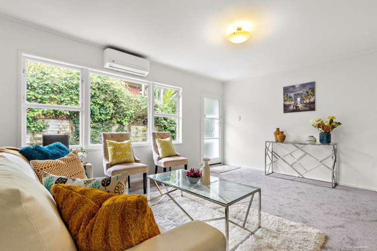 2/103a Landscape Road Mount Eden_1