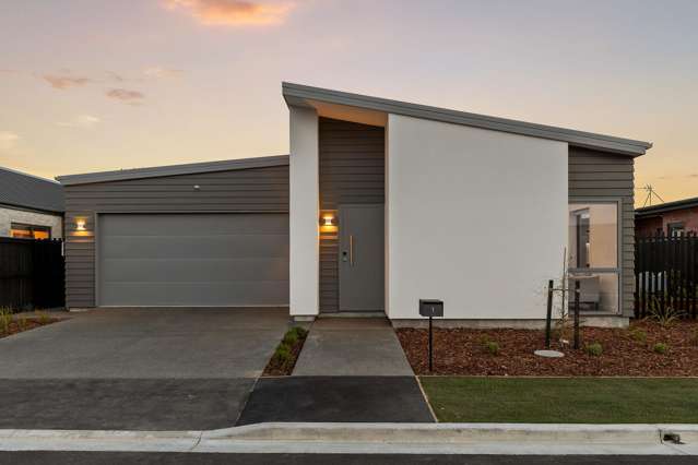 Relaxed Modern Living with Lasting Appeal