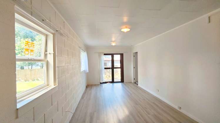 125 Te Atatu Road Te Atatu South_13