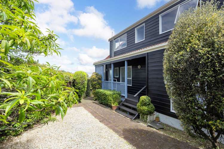 6/110 Norman Lesser Drive St Johns_25