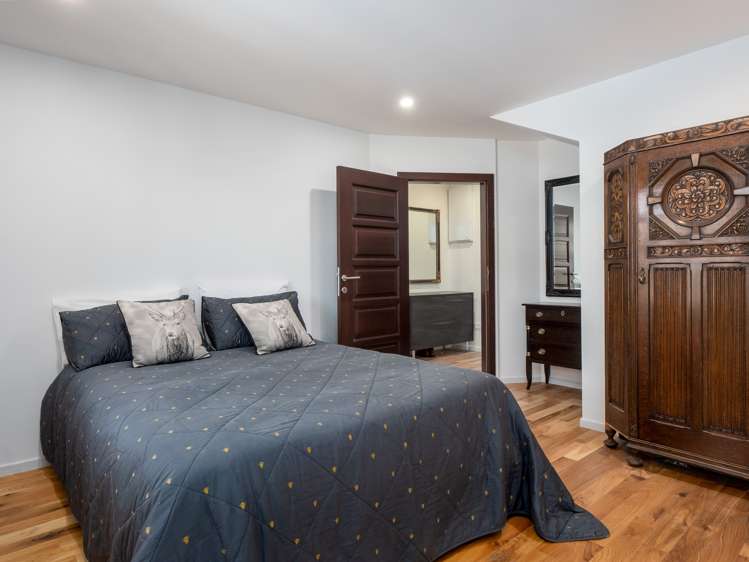 85 Arawata Terrace Fernhill/Sunshine Bay_12