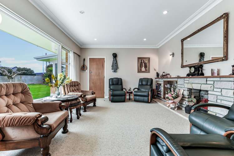 765 River Road Chartwell_8