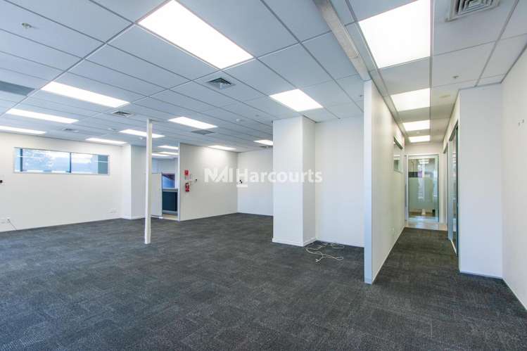 GF2/159 Hurstmere Road Takapuna_2
