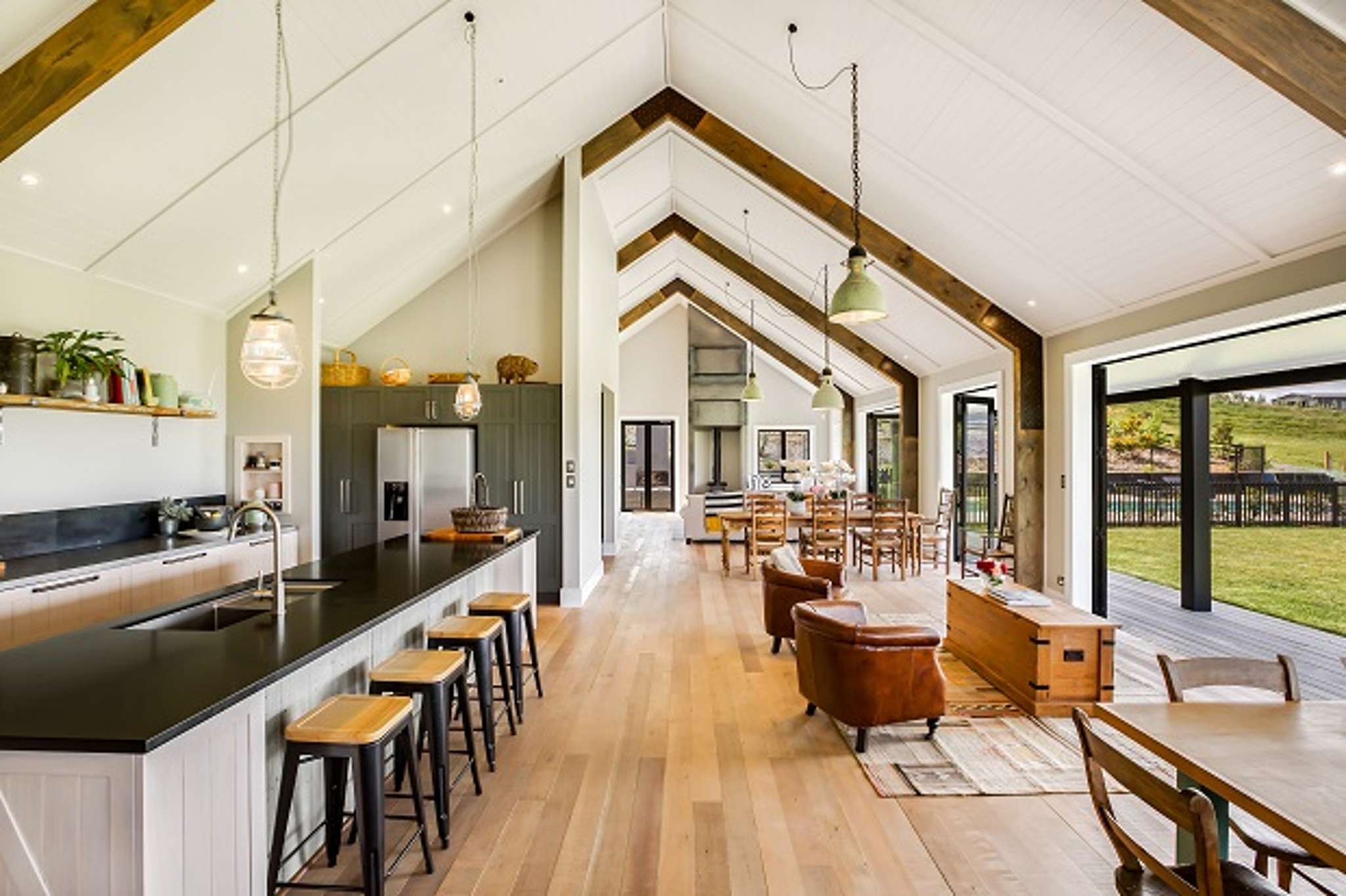 Old and new play nicely together in Matakana reno