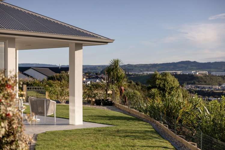 40 Broadwater Close Pyes Pa_19