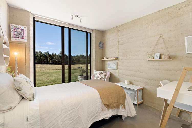 197 Loess Lane Hawea Flat_19