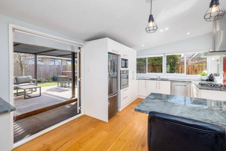 7 Sawtell Place Northcote_7