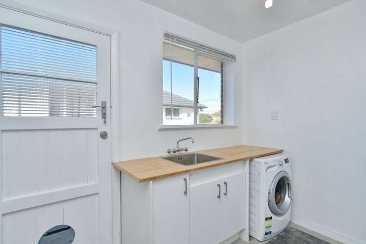 13 Lyndhurst Crescent Aranui_17