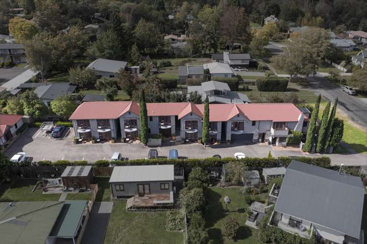 6 Leamington Street Hanmer Springs_17