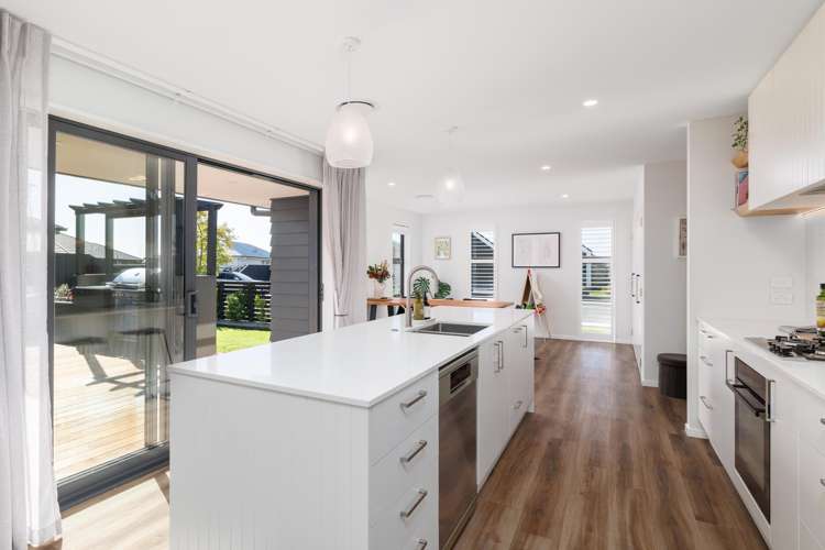 13 Stackwood Avenue_5