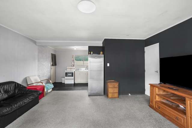 19A Kendal Grove Wainuiomata_4