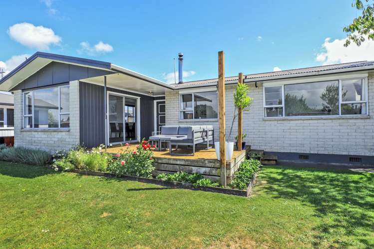 2 Murdoch Place Raureka_1