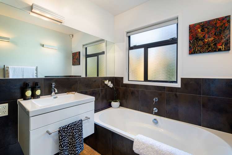 12 Whitby Crescent Mairangi Bay_25