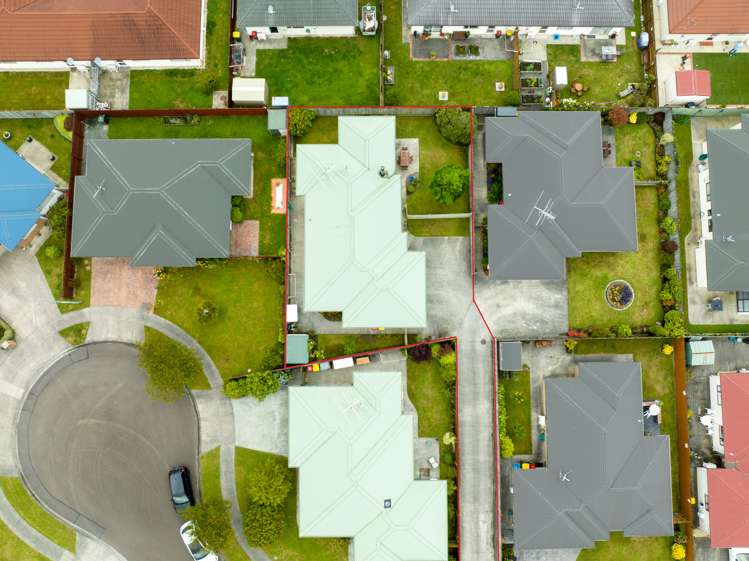 8 Woodland Grove Wainuiomata_21