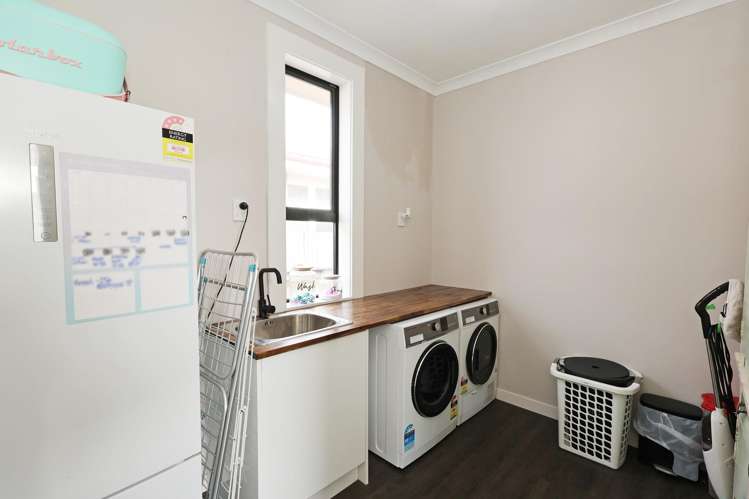 123 Queens Drive Richmond_17