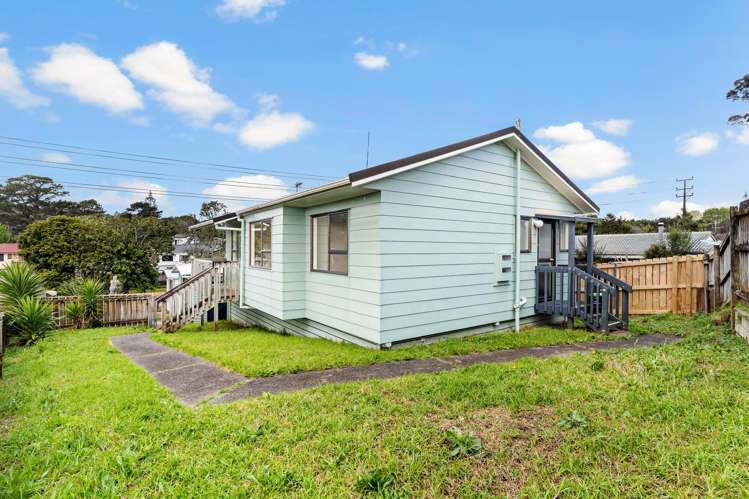 49-51 Meadowvale Rise Titirangi_1