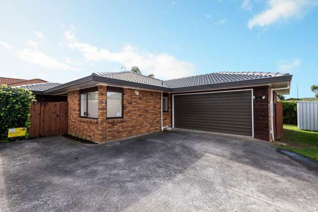 2/11 Golfland Drive Golflands_1