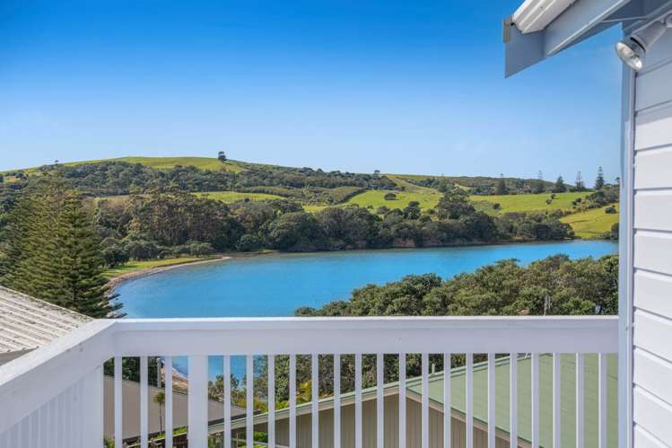 82 Shakespear Road Army Bay_16