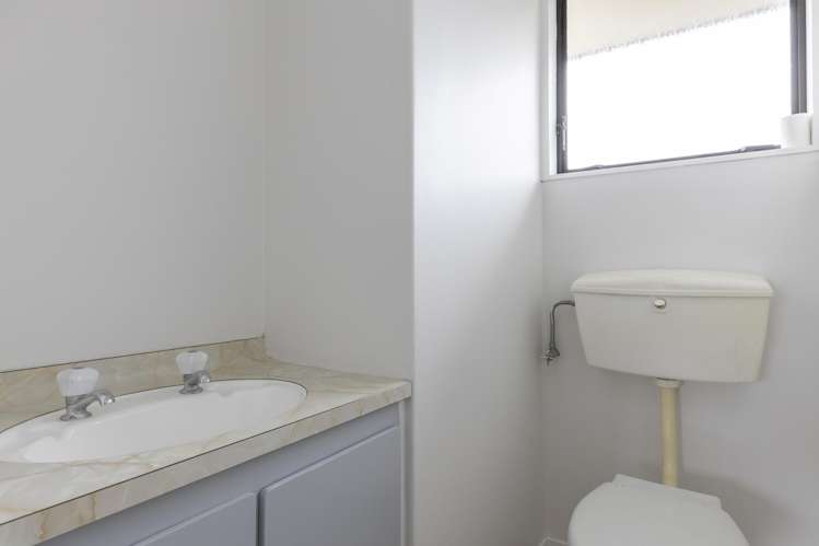 2 Gladstone Grove Richmond Heights_13