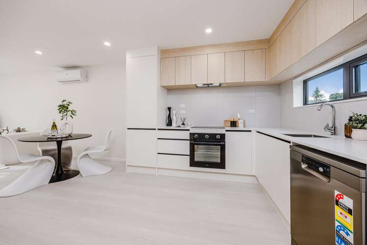 29/21 Von Sturmer Street Mangere East_2
