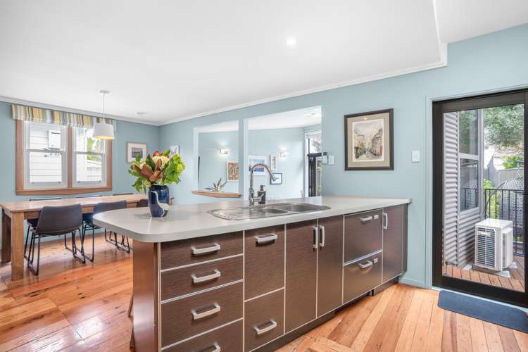 37 Bolton Street Petone_14