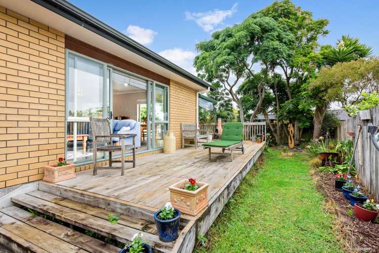 34 Etherton Drive Manurewa_14