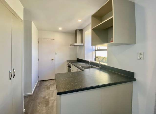 16 Woodham Courts Linwood_2
