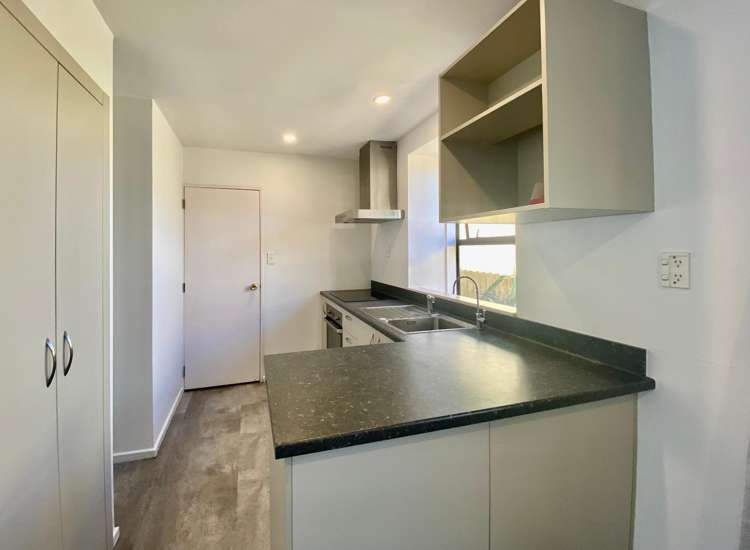 16 Woodham Courts Linwood_2