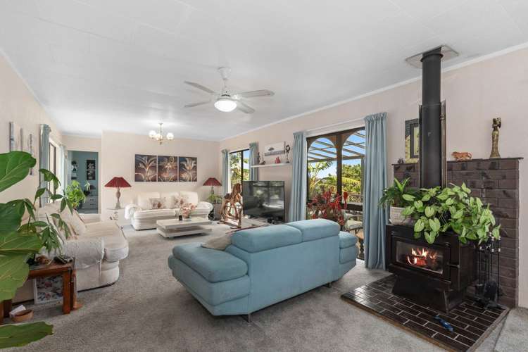 54 Eureka Place Parahaki_6