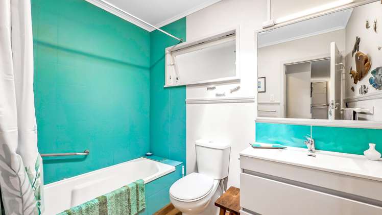 705 Mount Pleasant Road Thames_16