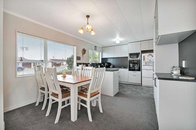 20 Tukapa Street Westown_3