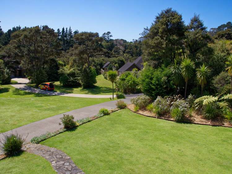 25 Cochran Road Oratia_4